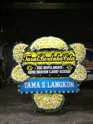 Papan Bunga Duka di Lamu